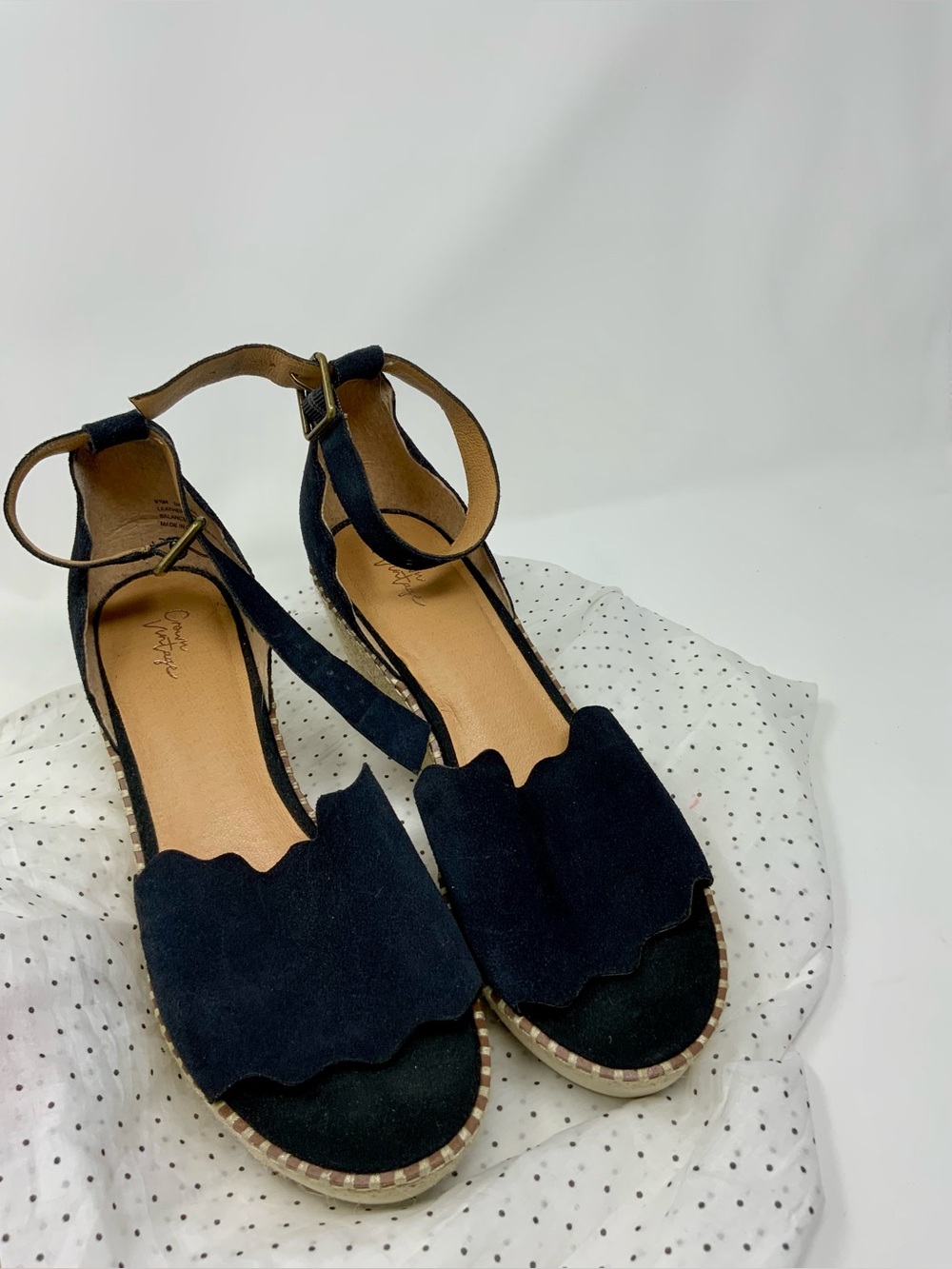Crown Vintage Women’s Black Ankle-Strap Wedge Sandals
